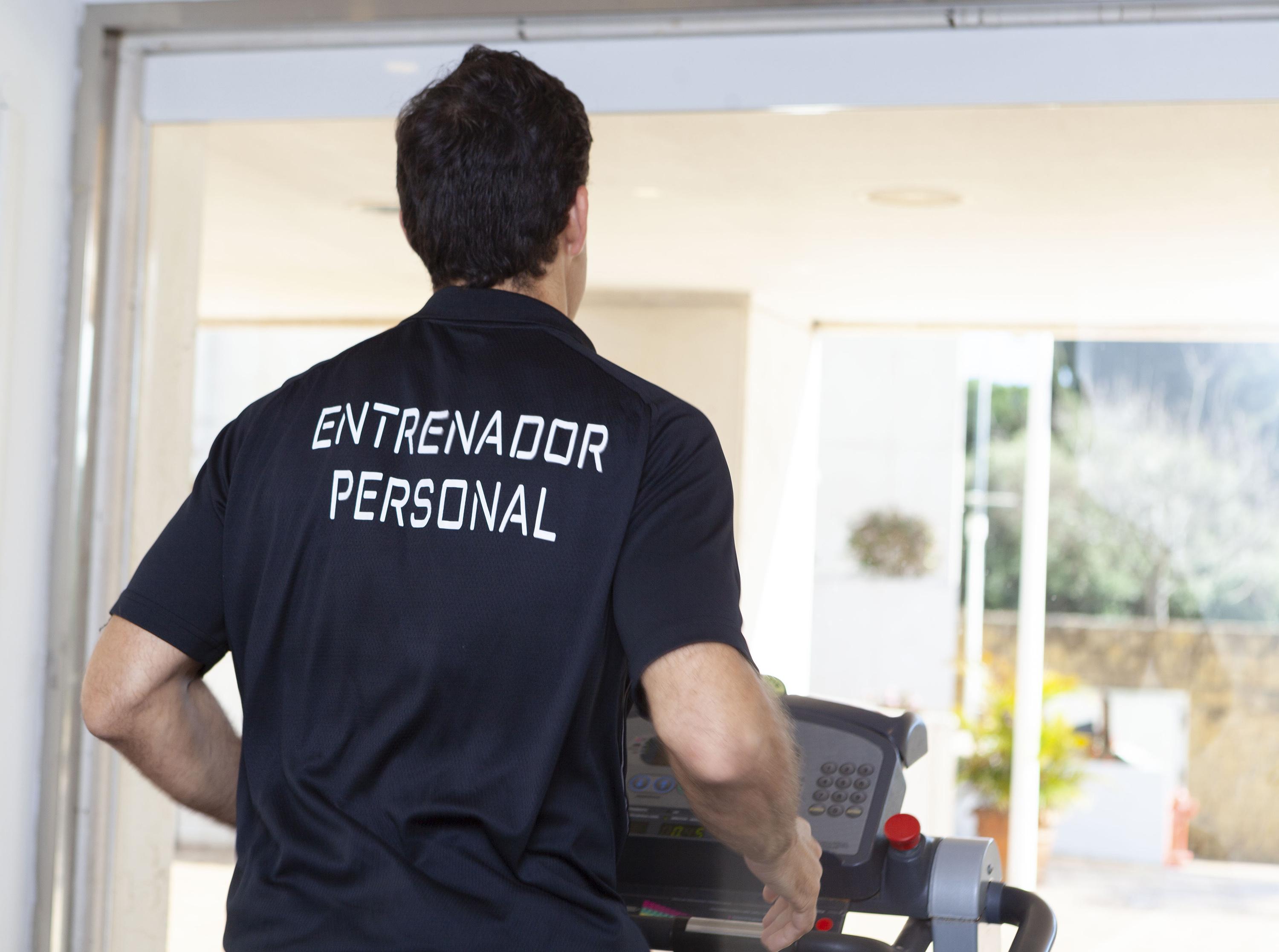 Alanda Marbella Hotel Bagian luar foto Personal trainer