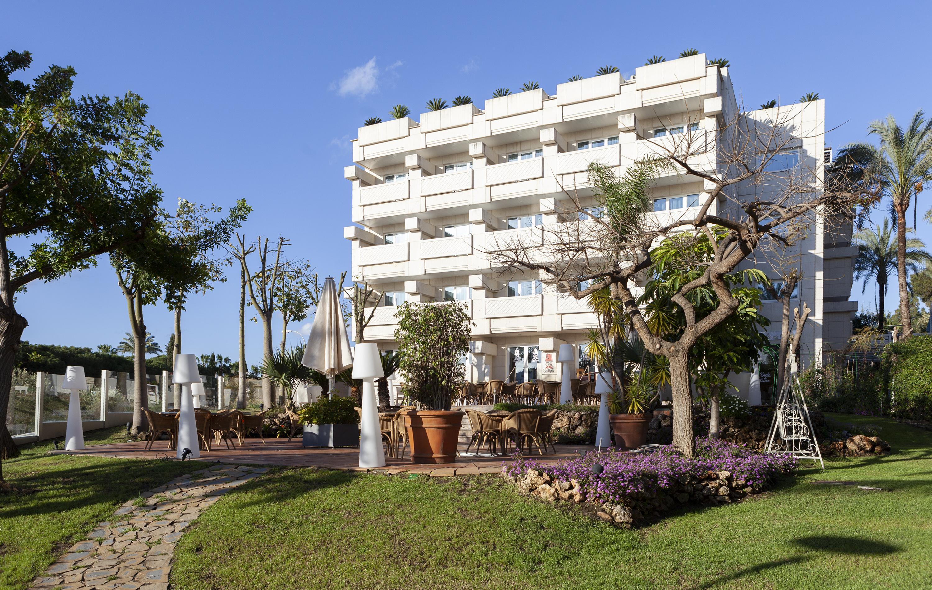 Alanda Marbella Hotel Bagian luar foto