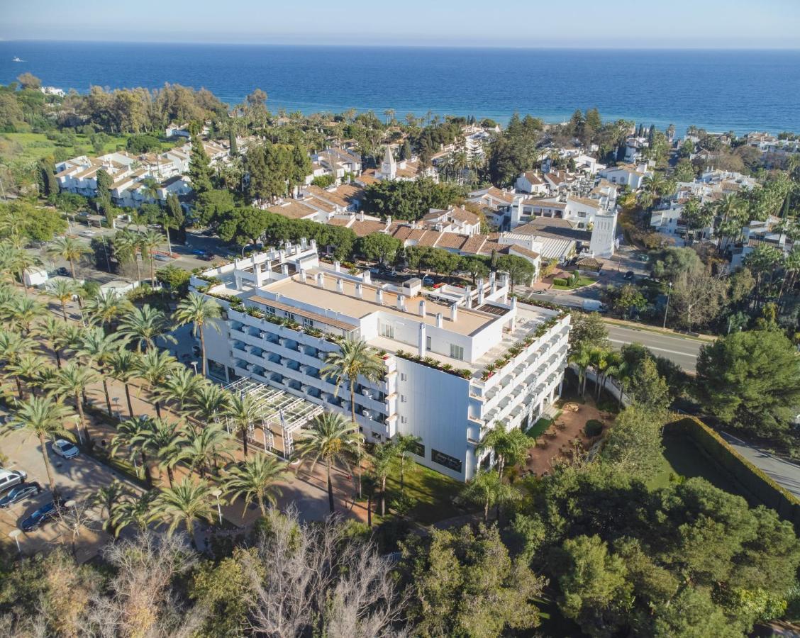 Alanda Marbella Hotel Bagian luar foto Aerial view of Sierra Blanca